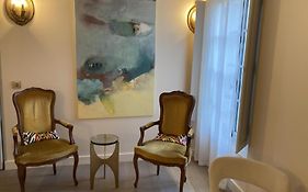Aux Augustins