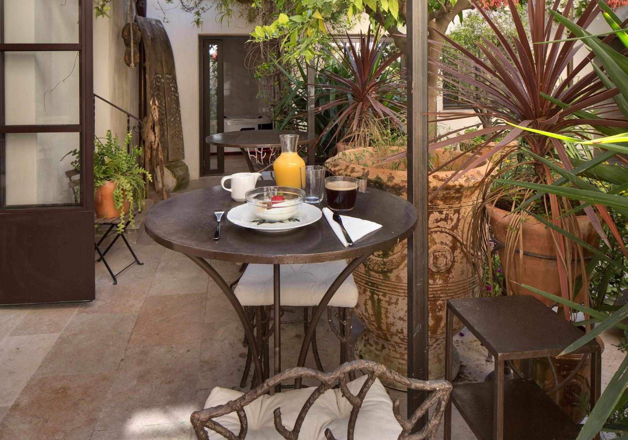 Bed and Breakfast Aux Augustins Avignon Zimmer foto